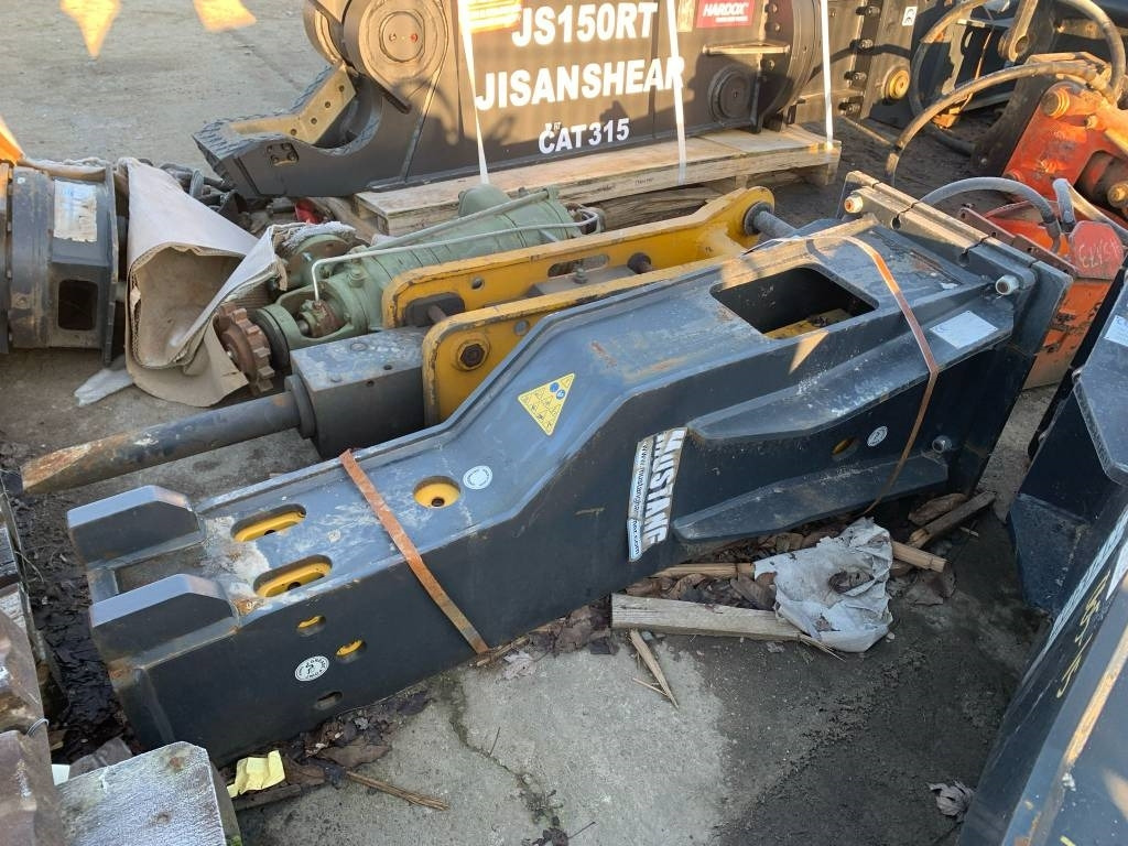 Mustang HM1300 - Marteau hydraulique pour Engins de chantier: photos 1 Mustang HM1300 - Marteau hydraulique pour Engins de chantier: photos 1