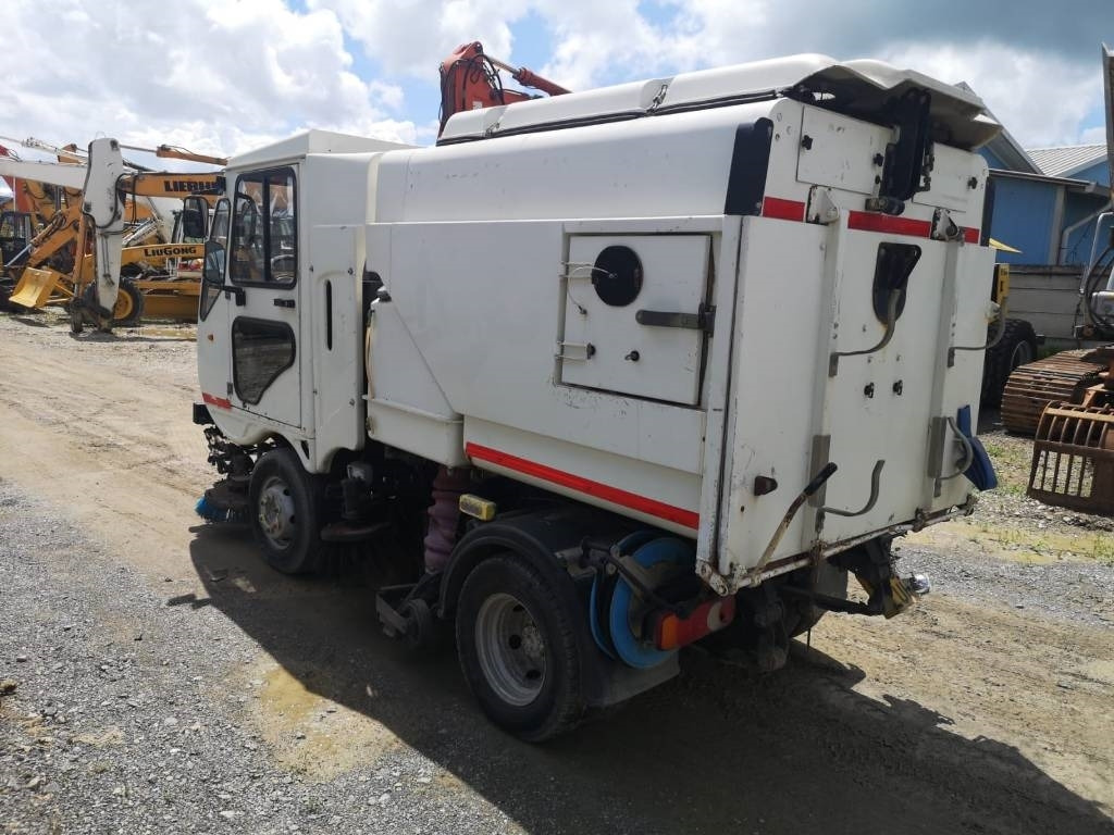 Scarab Minor VM - Balayeuse de voirie: photos 3 Scarab Minor VM - Balayeuse de voirie: photos 3