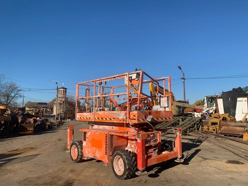 SkyJack SJ 6832 RT - Nacelle ciseaux: photos 4 SkyJack SJ 6832 RT - Nacelle ciseaux: photos 4