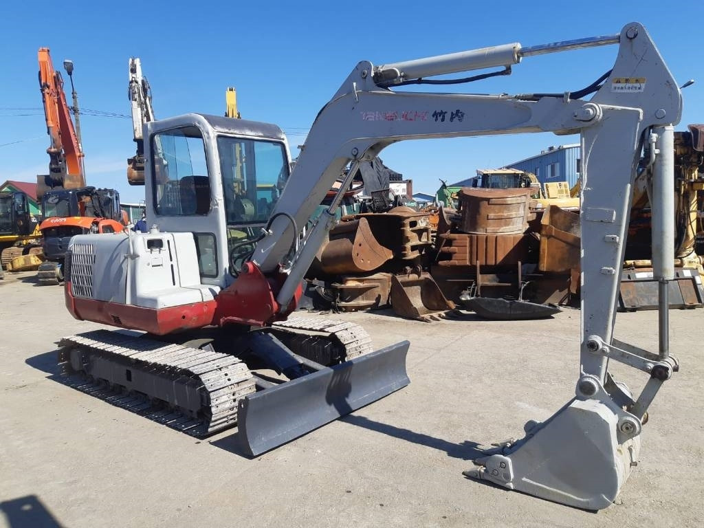 Takeuchi TB150C - Mini pelle: photos 2 Takeuchi TB150C - Mini pelle: photos 2
