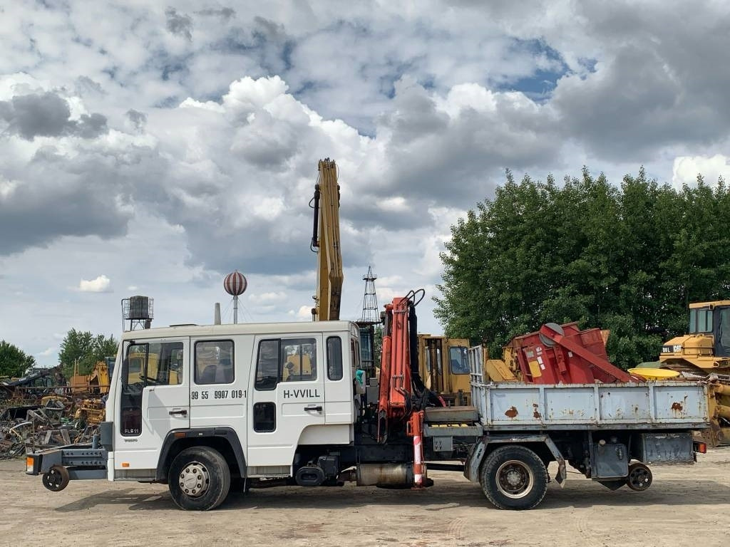 Volvo FL 611 Railway Truck - Camion grue: photos 5 Volvo FL 611 Railway Truck - Camion grue: photos 5