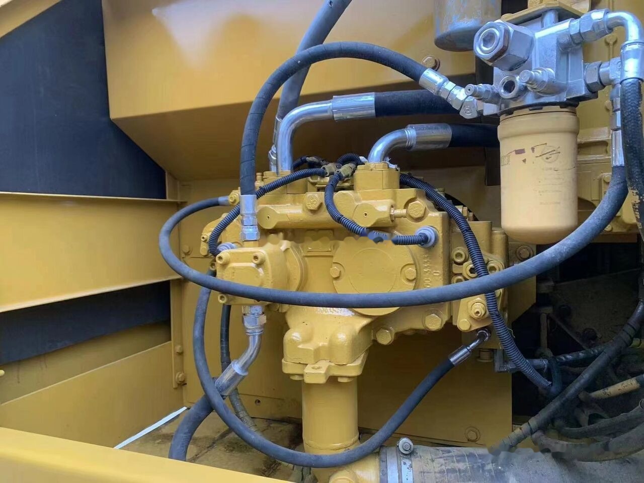 Caterpillar 320CL - Pelle sur chenille: photos 4 Caterpillar 320CL - Pelle sur chenille: photos 4