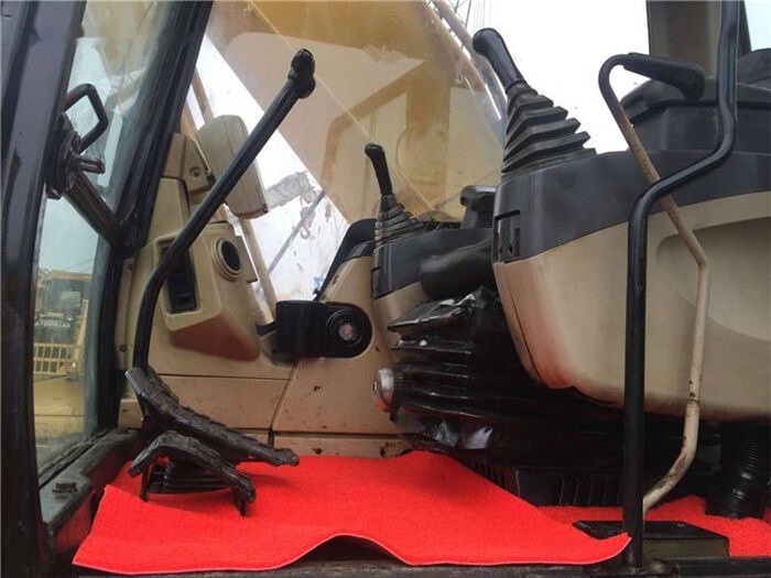 Caterpillar 325C - Pelle sur chenille: photos 5 Caterpillar 325C - Pelle sur chenille: photos 5