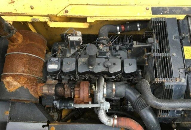Komatsu PC220-7 - Mini pelle: photos 5 Komatsu PC220-7 - Mini pelle: photos 5