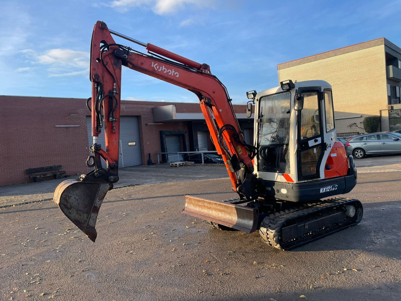 Kubota KX121-3 - Mini pelle: photos 2 Kubota KX121-3 - Mini pelle: photos 2