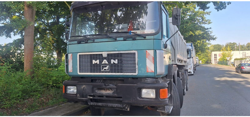 MAN 35.402 - Camion benne: photos 3 MAN 35.402 - Camion benne: photos 3