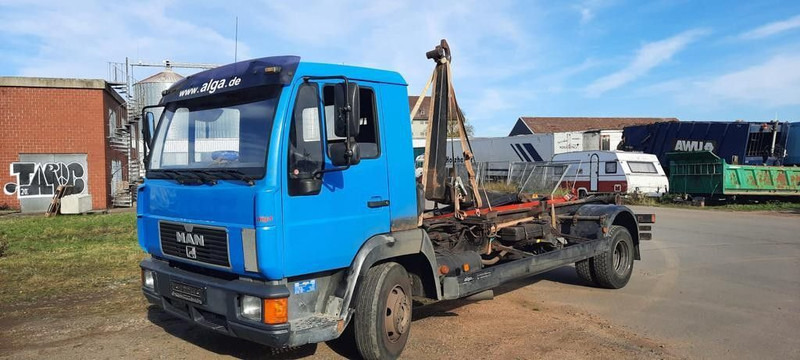 MAN L2000 Abrollkipper - Camion ampliroll: photos 1 MAN L2000 Abrollkipper - Camion ampliroll: photos 1
