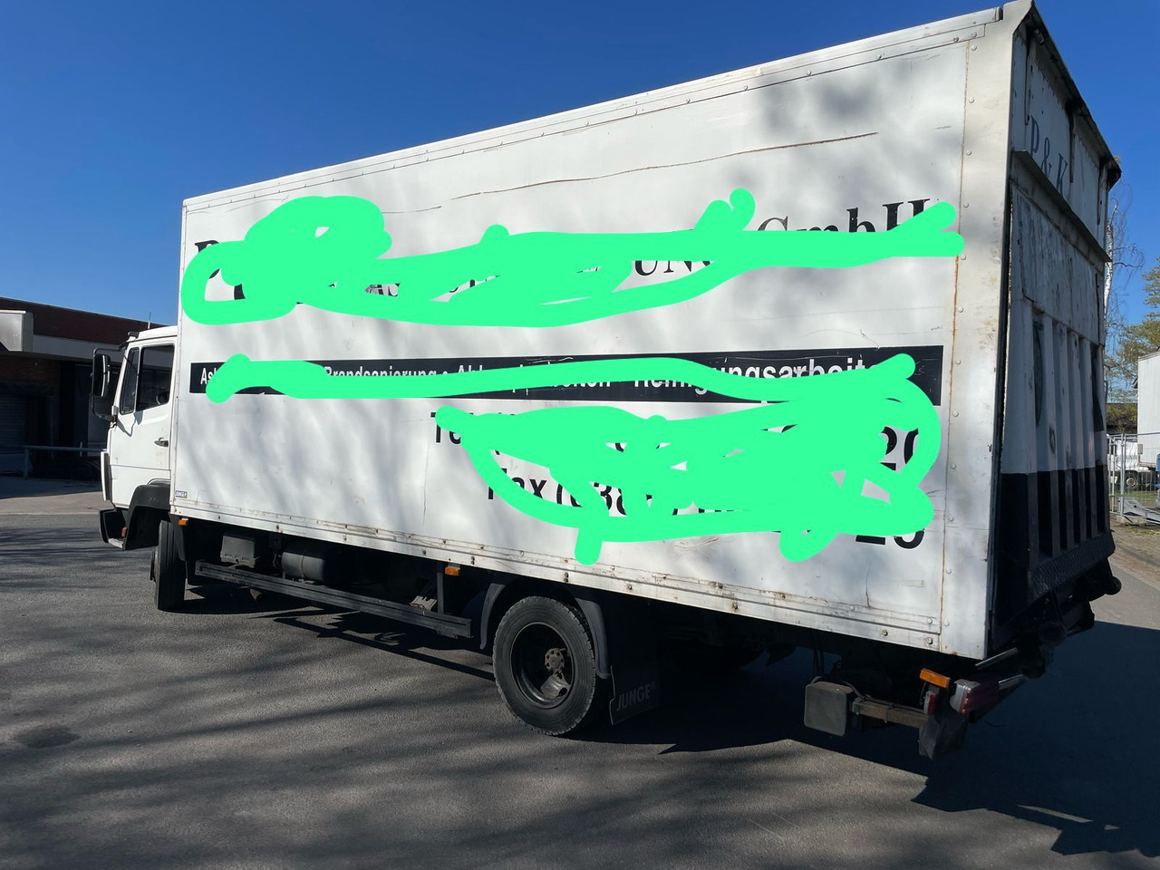 Mercedes-Benz 811 Koffer Blatt/Blatt Gefedert - Fourgon grand volume: photos 5 Mercedes-Benz 811 Koffer Blatt/Blatt Gefedert - Fourgon grand volume: photos 5