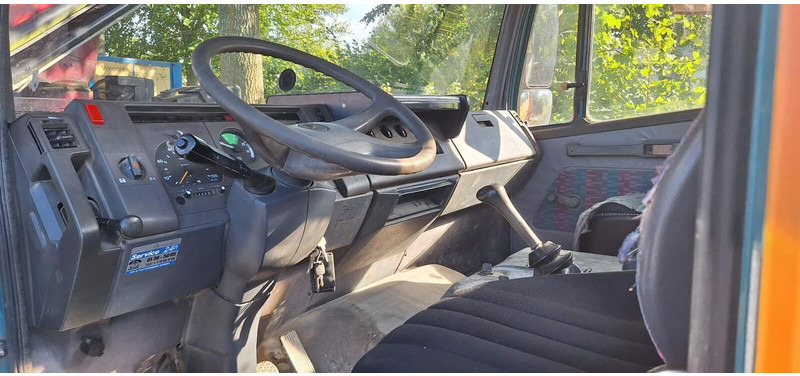 Mercedes-Benz - Camion benne: photos 5 Mercedes-Benz - Camion benne: photos 5