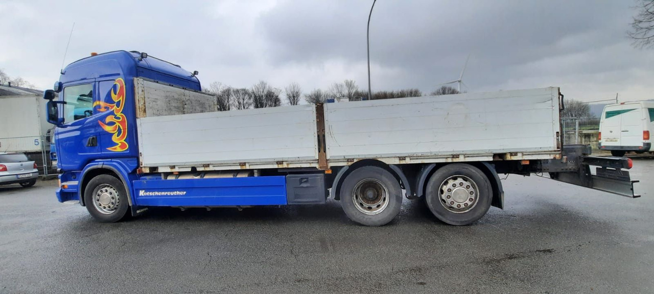 Scania G440 Pritsche 6x2 Kran am Heck vor. - Camion plateau, Camion grue: photos 5 Scania G440 Pritsche 6x2 Kran am Heck vor. - Camion plateau, Camion grue: photos 5