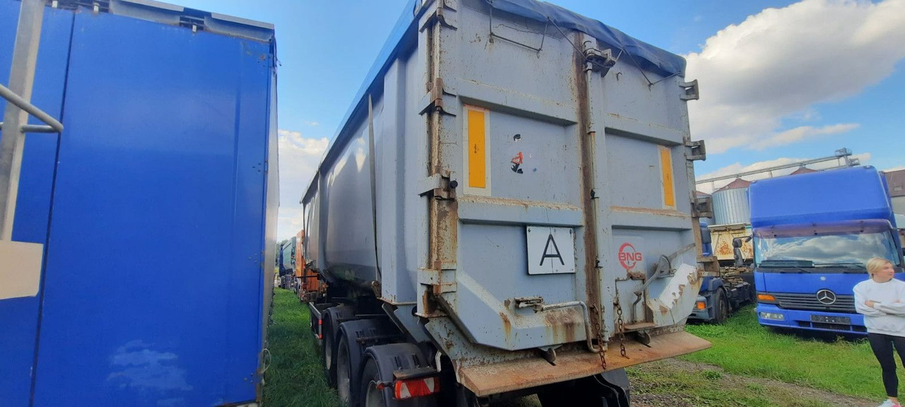 Schmitz Cargobull 3-Achser/Stahlmulde 53m3 - Semi-remorque benne: photos 2 Schmitz Cargobull 3-Achser/Stahlmulde 53m3 - Semi-remorque benne: photos 2