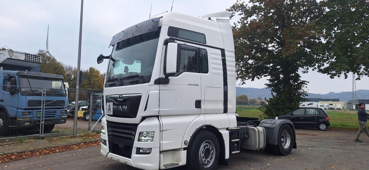 MAN 18.500 TGX SZM XXL - Tracteur routier: photos 1 MAN 18.500 TGX SZM XXL - Tracteur routier: photos 1
