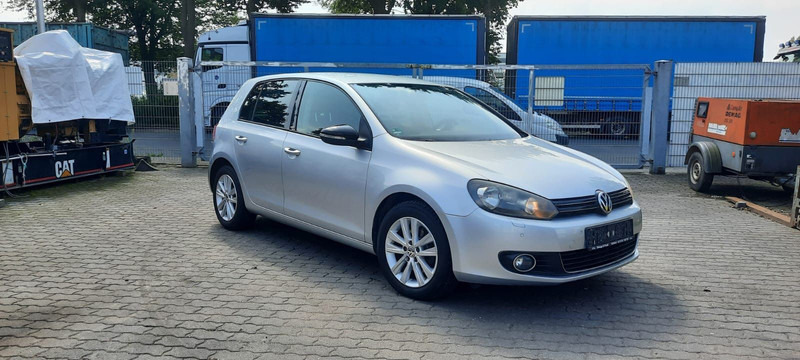Volkswagen Golf - Voiture: photos 1 Volkswagen Golf - Voiture: photos 1