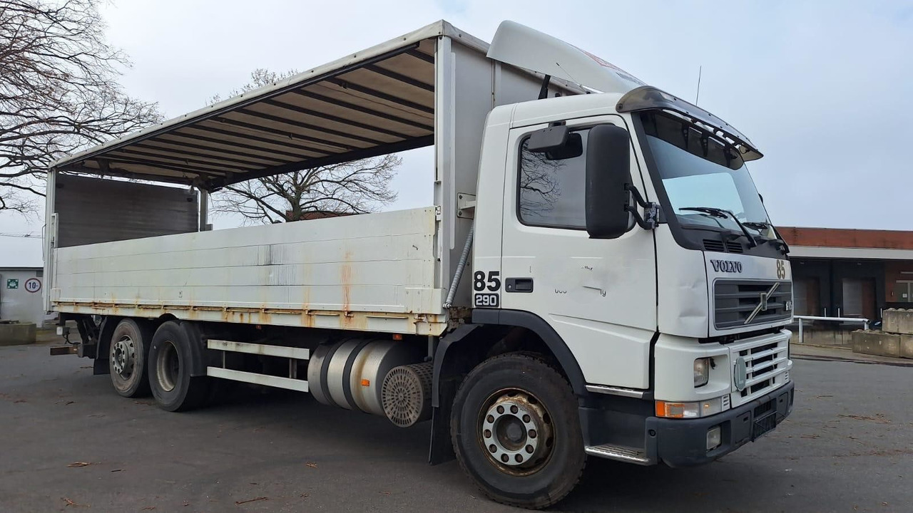 Volvo FM7 6x2 Koffer 3x vorhanden - Camion fourgon: photos 2 Volvo FM7 6x2 Koffer 3x vorhanden - Camion fourgon: photos 2