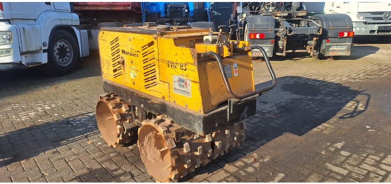 Weber TRC85 Walze - Mini compacteur: photos 3 Weber TRC85 Walze - Mini compacteur: photos 3