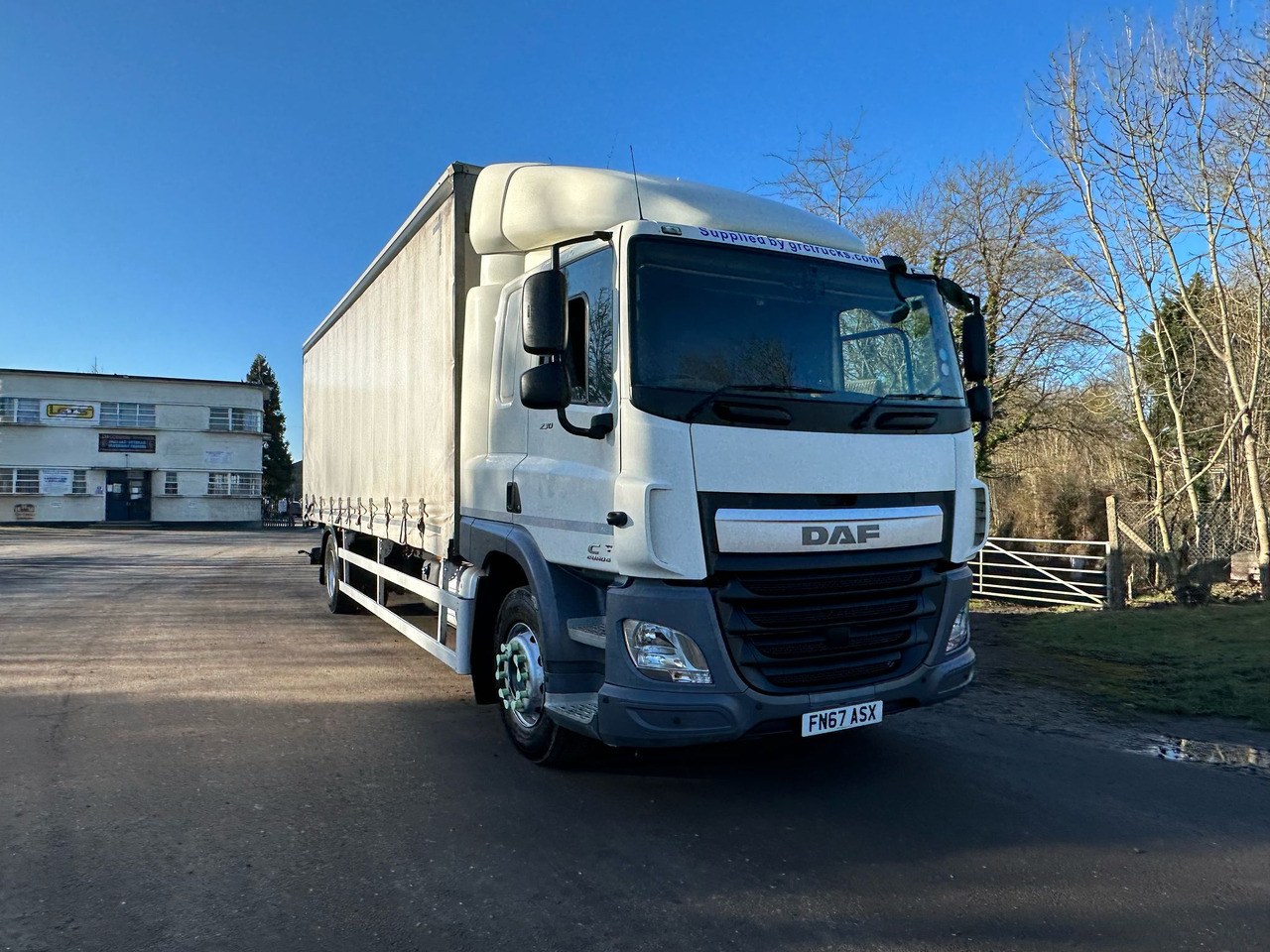 2017 DAF CF 230 Curtainsider Truck - Camion à rideaux coulissants: photos 2 2017 DAF CF 230 Curtainsider Truck - Camion à rideaux coulissants: photos 2