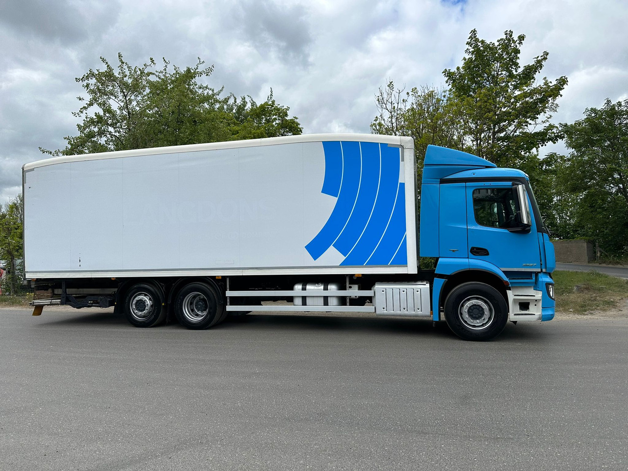 2017 Mercedes Antos 2527 Refrigerated Truck - Camion frigorifique: photos 4 2017 Mercedes Antos 2527 Refrigerated Truck - Camion frigorifique: photos 4