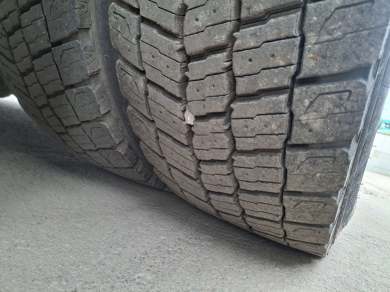 Balayeuse de voirie MERCEDES-BENZ Axor 1829 Zamiatarka Kehrmaschine BUCHER 2 Motoren Karcher PM10 Odchwaszczarka Sweeper: photos 15 Balayeuse de voirie MERCEDES-BENZ Axor 1829 Zamiatarka Kehrmaschine BUCHER 2 Motoren Karcher PM10 Odchwaszczarka Sweeper: photos 15