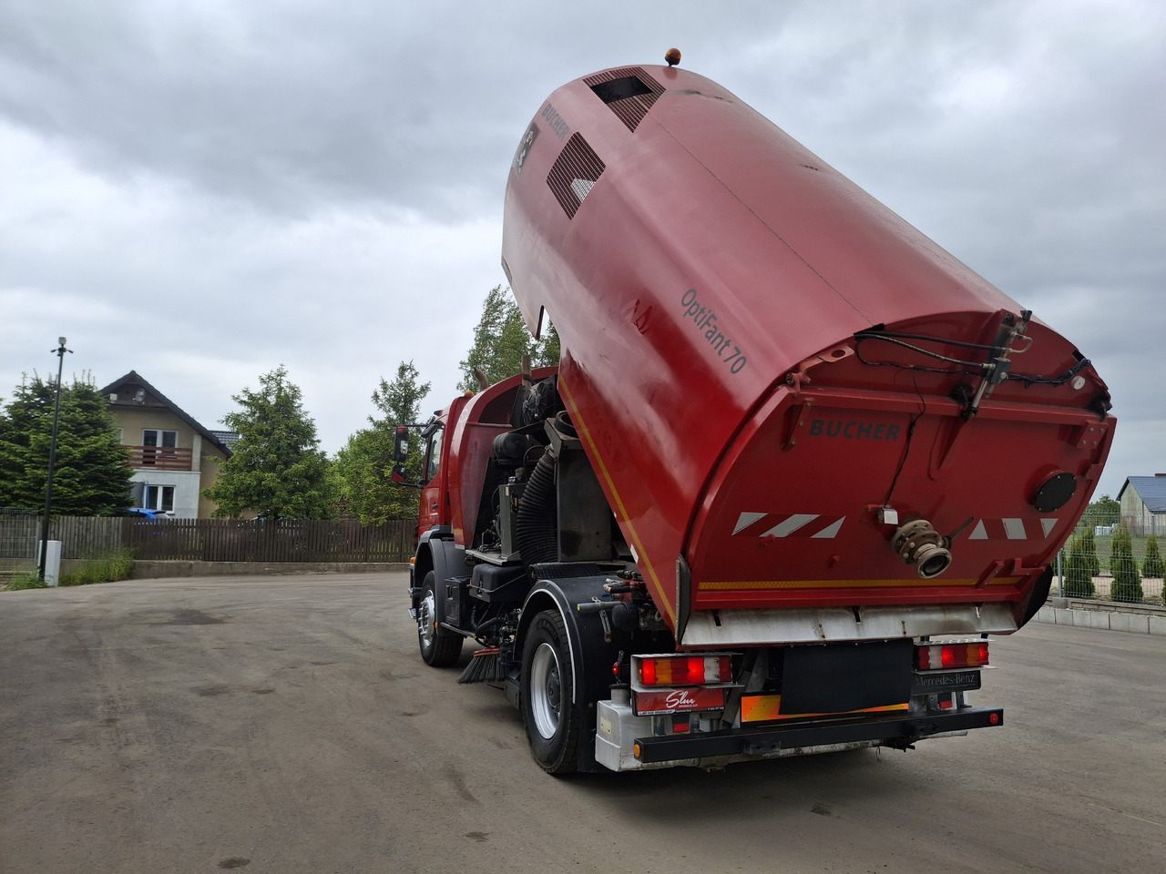 Balayeuse de voirie MERCEDES-BENZ Axor 1829 Zamiatarka Kehrmaschine BUCHER 2 Motoren Karcher PM10 Odchwaszczarka Sweeper: photos 7 Balayeuse de voirie MERCEDES-BENZ Axor 1829 Zamiatarka Kehrmaschine BUCHER 2 Motoren Karcher PM10 Odchwaszczarka Sweeper: photos 7