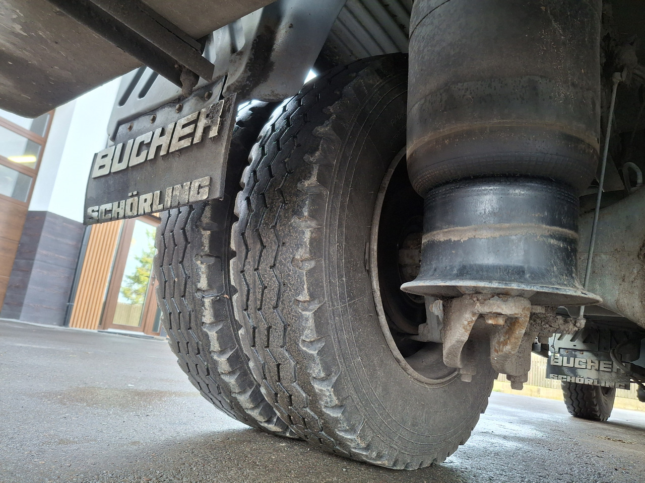 Balayeuse de voirie Mercedes-Benz Atego 1524 Zamiatarka Kehrmaschine BUCHER 2 Motoren Sweeper: photos 14 Balayeuse de voirie Mercedes-Benz Atego 1524 Zamiatarka Kehrmaschine BUCHER 2 Motoren Sweeper: photos 14