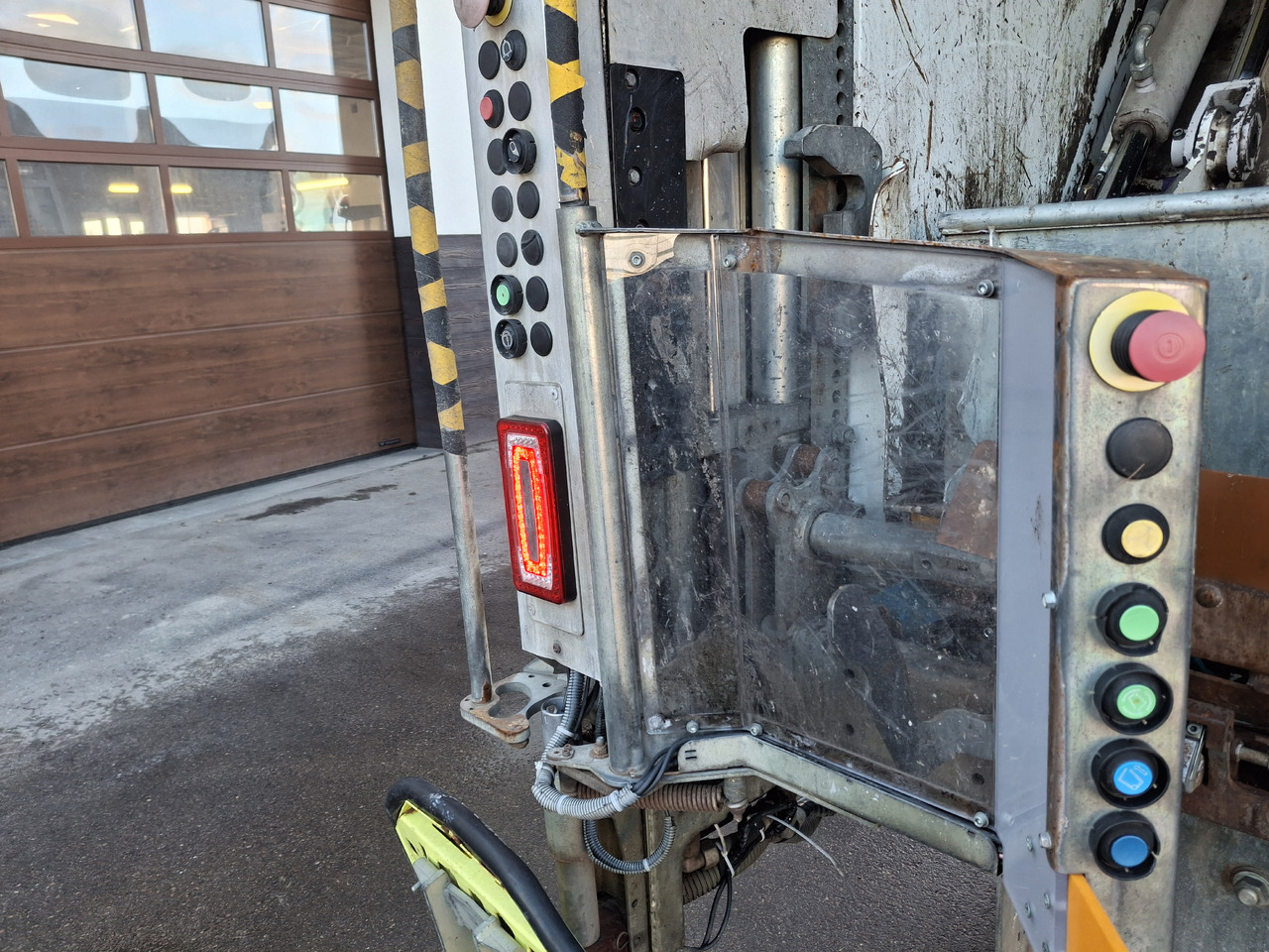 Renault D26 Śmieciarka Mullwagen Environnement VR5 LEV Euro 6 - Benne à ordures ménagères: photos 5 Renault D26 Śmieciarka Mullwagen Environnement VR5 LEV Euro 6 - Benne à ordures ménagères: photos 5