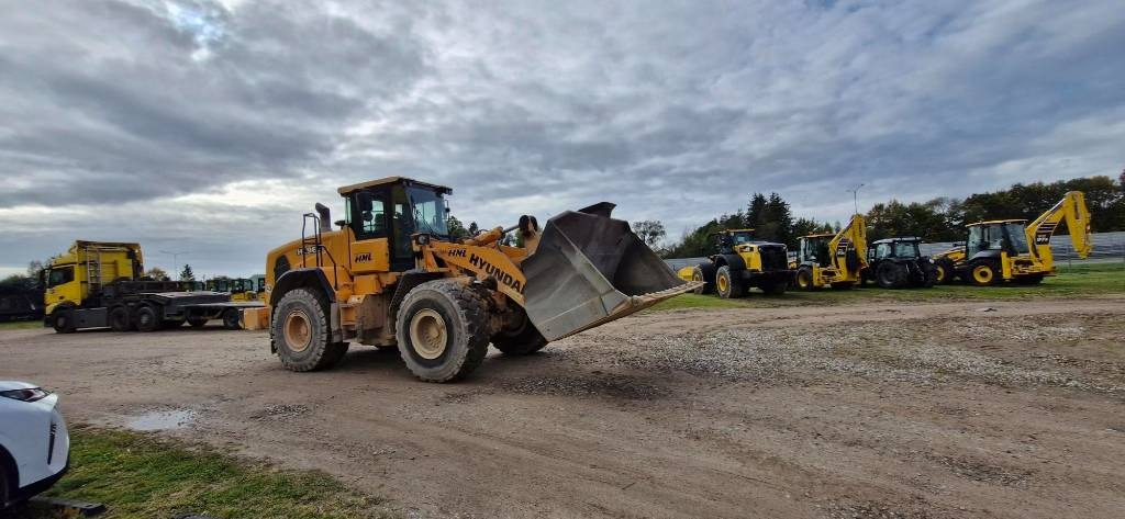 Hyundai HL 965 - Chargeuse sur pneus: photos 3 Hyundai HL 965 - Chargeuse sur pneus: photos 3