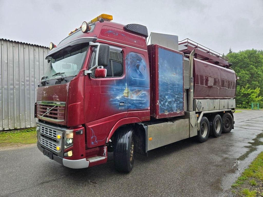 Volvo FH16 610 8X4 FICO ADR 9.9m³ + 11.8m³ - Camion hydrocureur: photos 1 Volvo FH16 610 8X4 FICO ADR 9.9m³ + 11.8m³ - Camion hydrocureur: photos 1