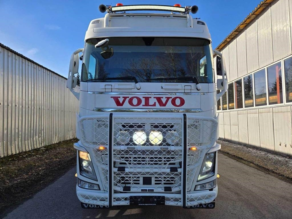 Crédit-bail de Volvo FH540 8X4 CHASSY  Volvo FH540 8X4 CHASSY: photos 6