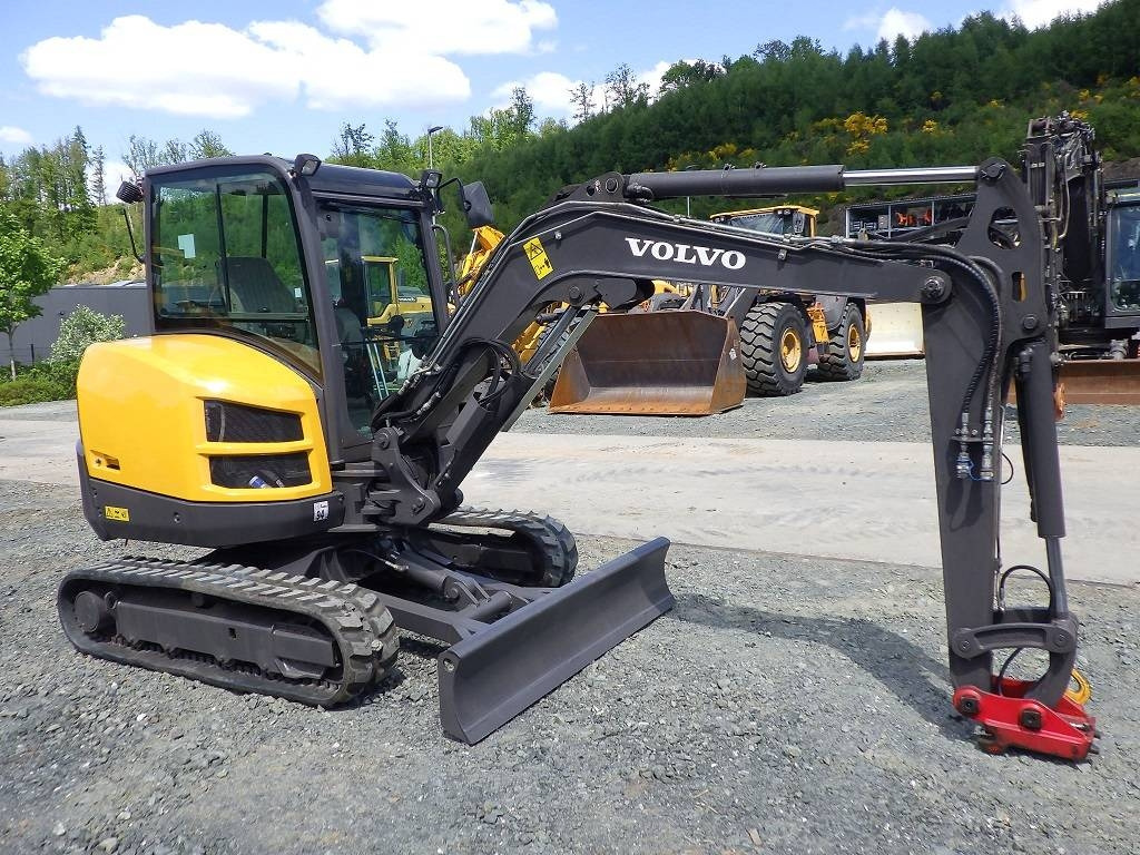 Volvo EC 35 D - Mini pelle: photos 3 Volvo EC 35 D - Mini pelle: photos 3