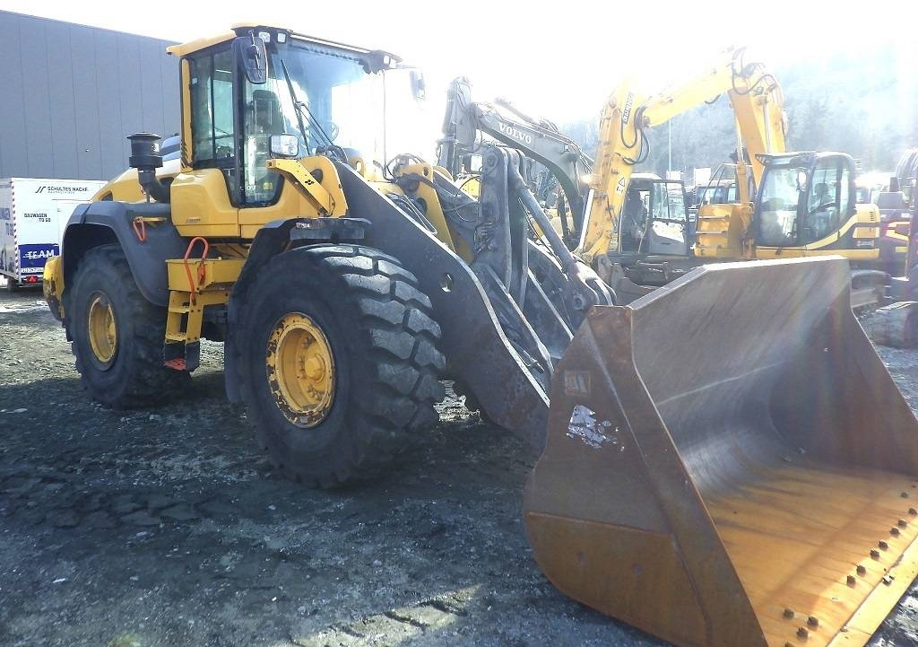 Volvo L 110 H - Chargeuse sur pneus: photos 3 Volvo L 110 H - Chargeuse sur pneus: photos 3