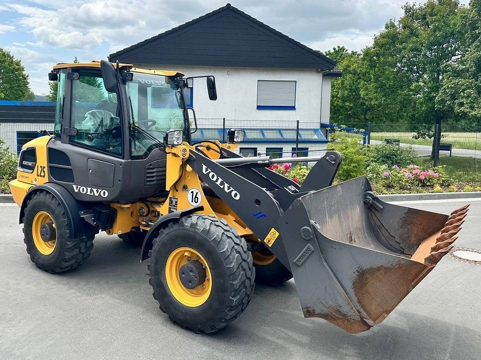 Volvo L 25 Electric - Chargeuse sur pneus: photos 2 Volvo L 25 Electric - Chargeuse sur pneus: photos 2