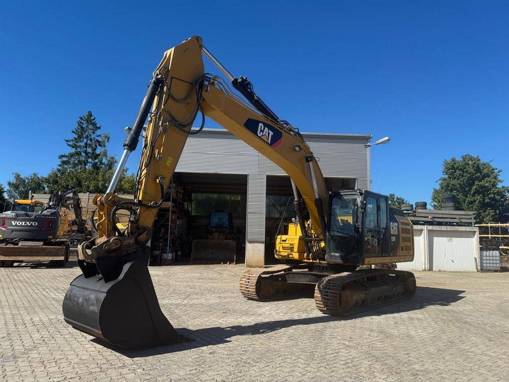 CAT 326 F LN - Pelle sur chenille: photos 1 CAT 326 F LN - Pelle sur chenille: photos 1