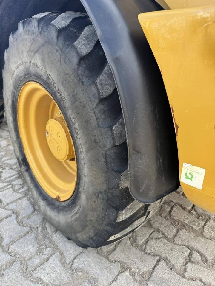Chargeuse sur pneus CAT 908M mit Klappschaufe und Palletengabeln: photos 15