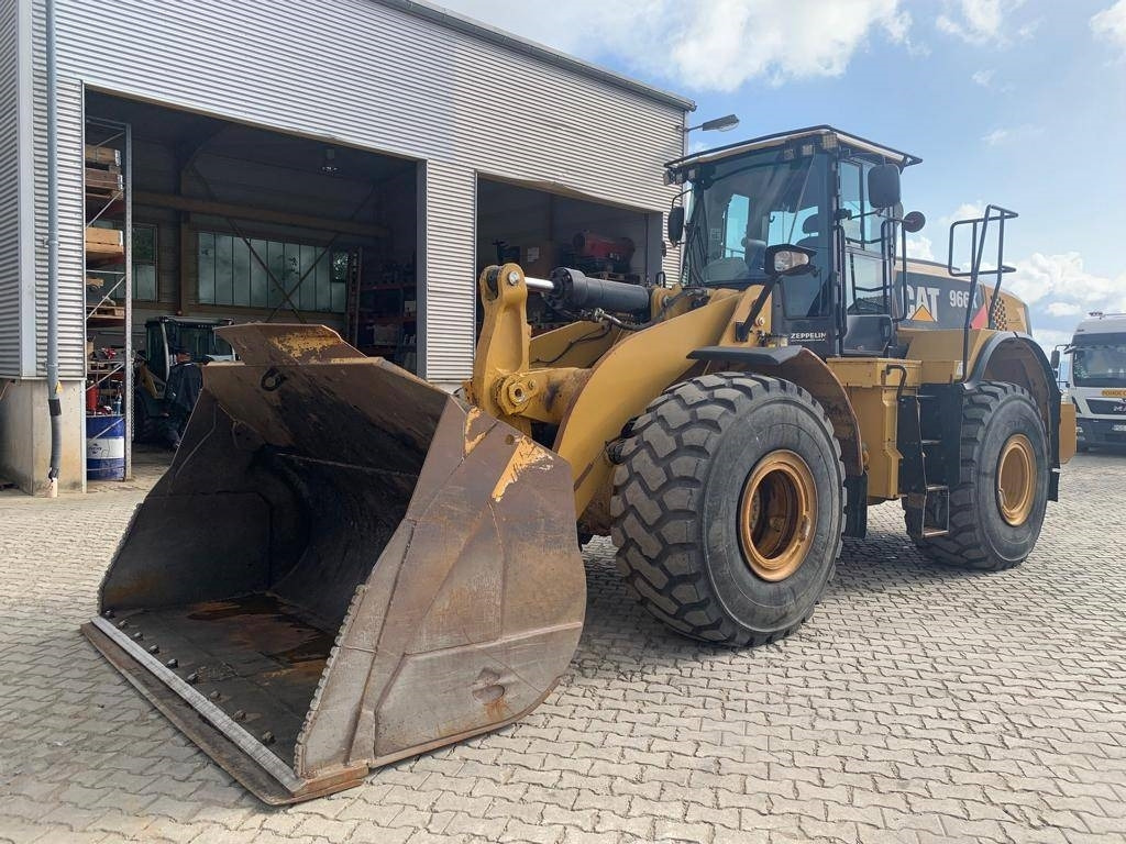 CAT 966 K - Chargeuse sur pneus: photos 1 CAT 966 K - Chargeuse sur pneus: photos 1
