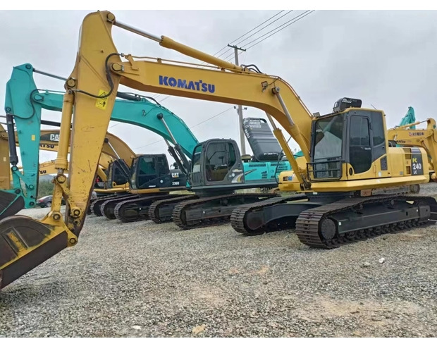 2021 Komatsu PC240-8 - Pelle sur chenille: photos 2 2021 Komatsu PC240-8 - Pelle sur chenille: photos 2