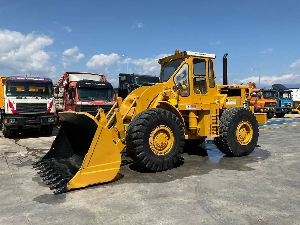 CAT 966C - Chargeuse sur pneus: photos 1 CAT 966C - Chargeuse sur pneus: photos 1
