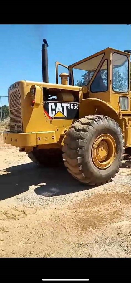 CAT 966C - Chargeuse sur pneus: photos 2 CAT 966C - Chargeuse sur pneus: photos 2