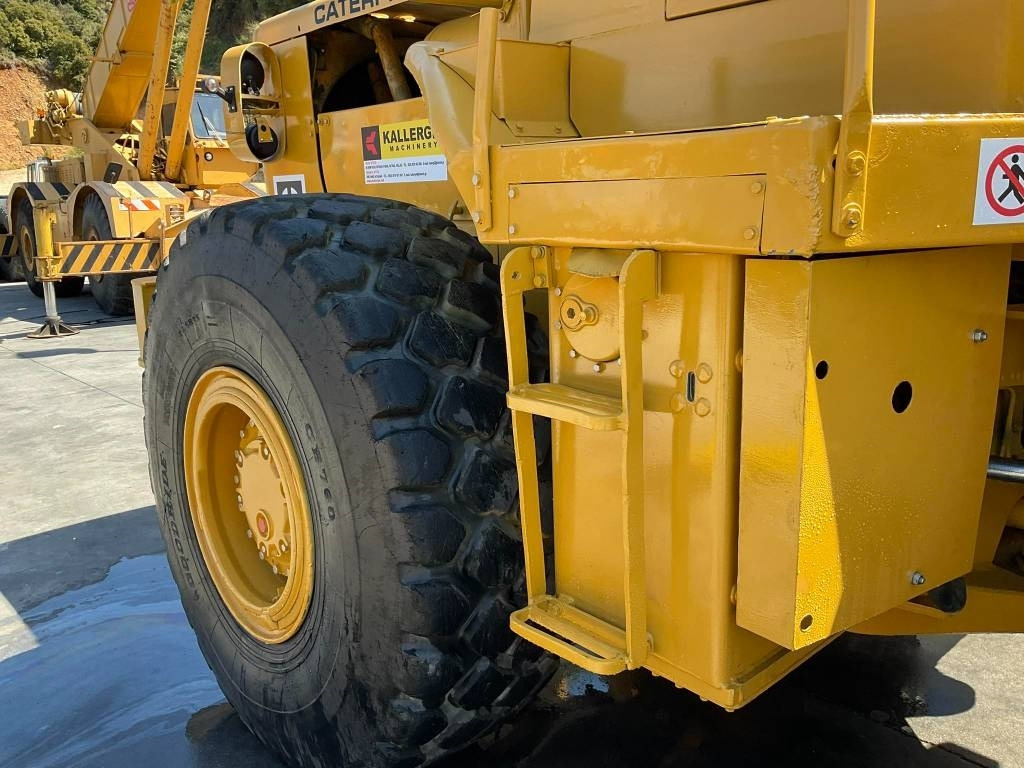 CAT 966C - Chargeuse sur pneus: photos 5 CAT 966C - Chargeuse sur pneus: photos 5
