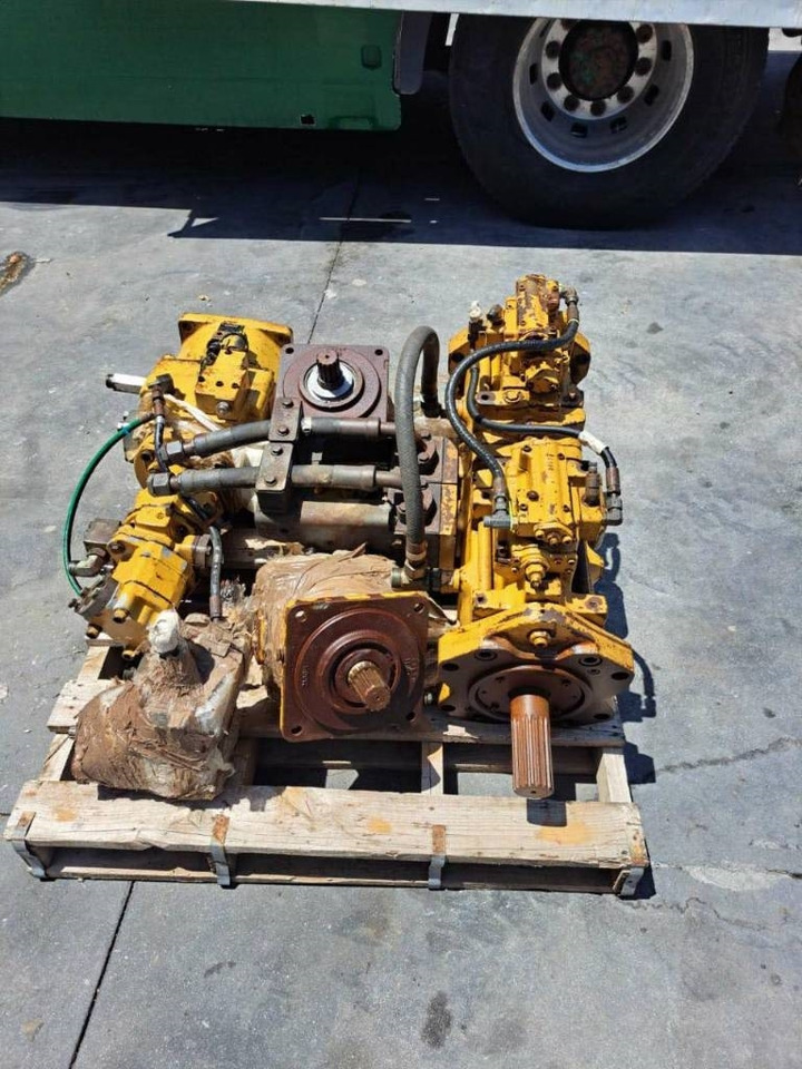 HYDRAULIC PUMPS AND ROTATION HYDROMOTOR FOR CAT 38  - Pompe hydraulique pour Engins de chantier: photos 3 HYDRAULIC PUMPS AND ROTATION HYDROMOTOR FOR CAT 38  - Pompe hydraulique pour Engins de chantier: photos 3