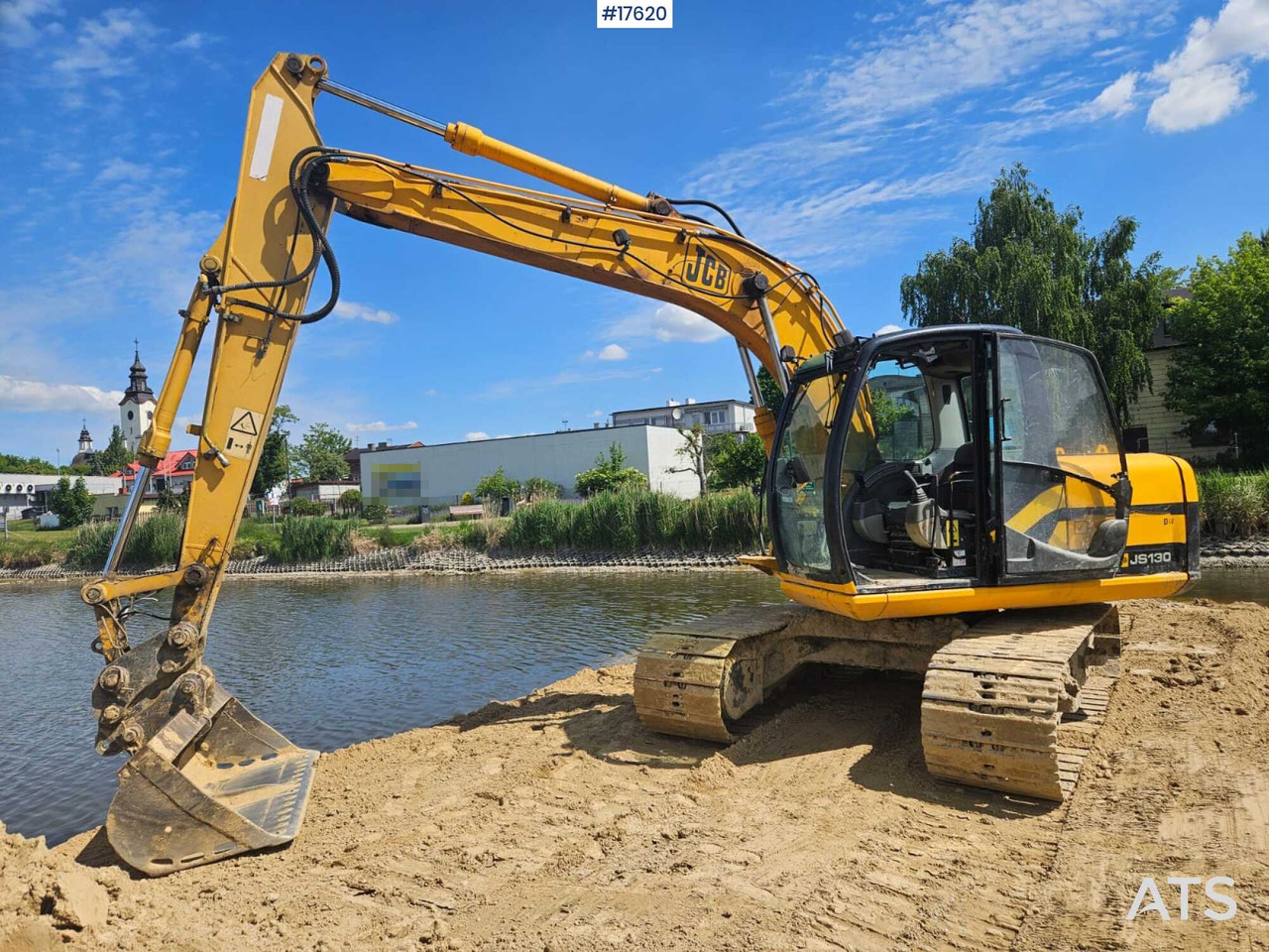 Pelle sur chenille 2005 Jcb JS 130: photos 1