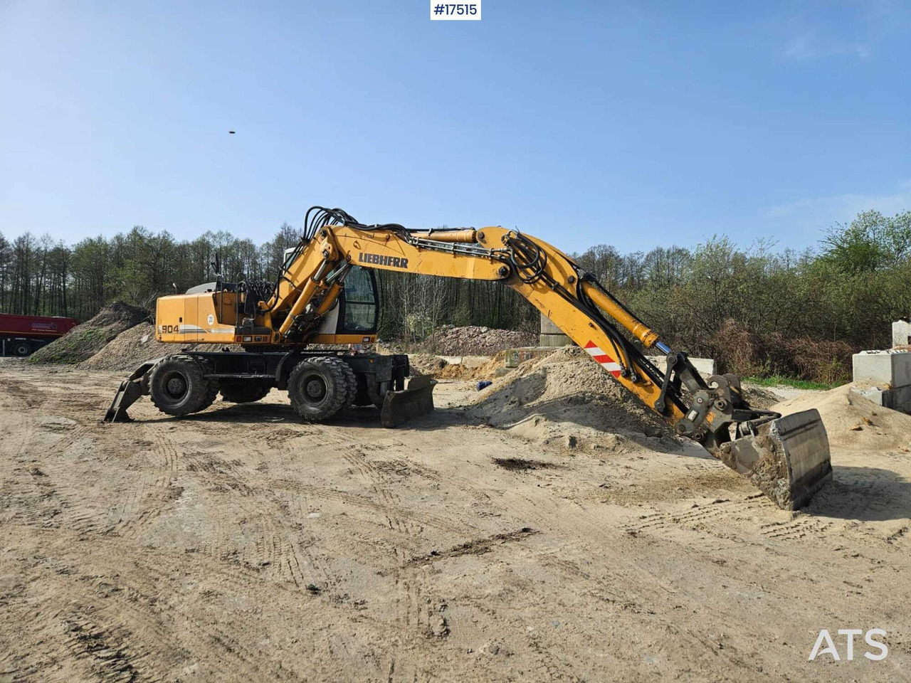 2007 Liebherr A 904 C - Pelle sur pneus: photos 5 2007 Liebherr A 904 C - Pelle sur pneus: photos 5