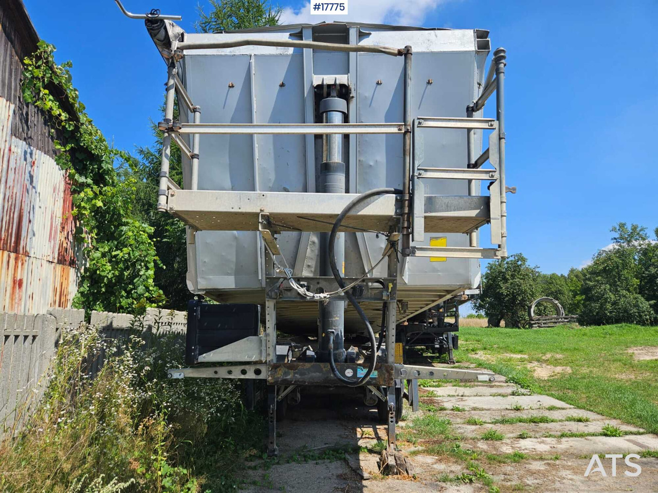 2013 Schmitz SKI 24 - Semi-remorque benne: photos 4 2013 Schmitz SKI 24 - Semi-remorque benne: photos 4