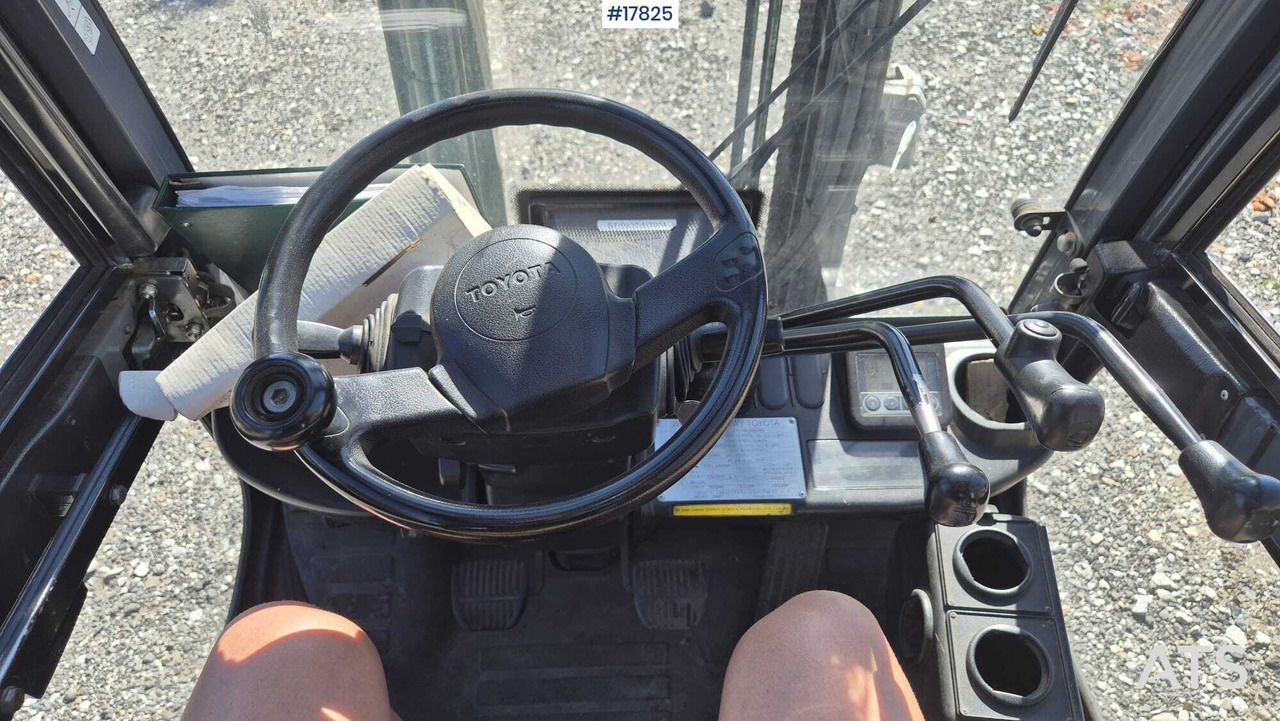 Chariot élévateur à gaz Forklift TOYOTA 02-8FGF15 (2007): photos 11