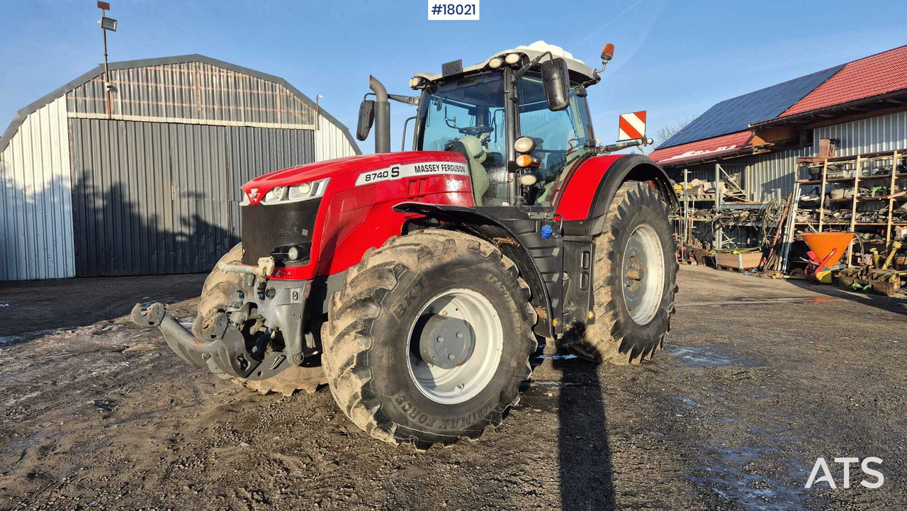 Massey Ferguson 8740S agricultural tractor (2019) - Tracteur agricole: photos 1 Massey Ferguson 8740S agricultural tractor (2019) - Tracteur agricole: photos 1