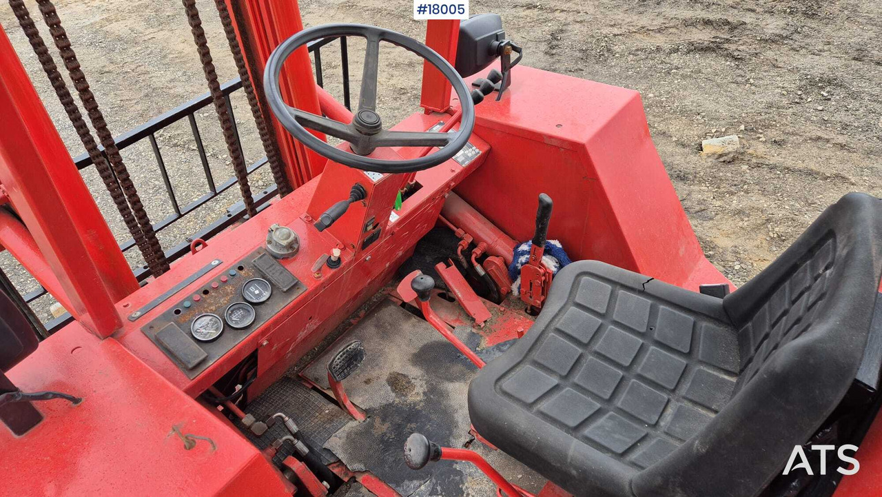 Chariot tout terrain Rough terrain forklift MANITOU MB 30N (1993): photos 18