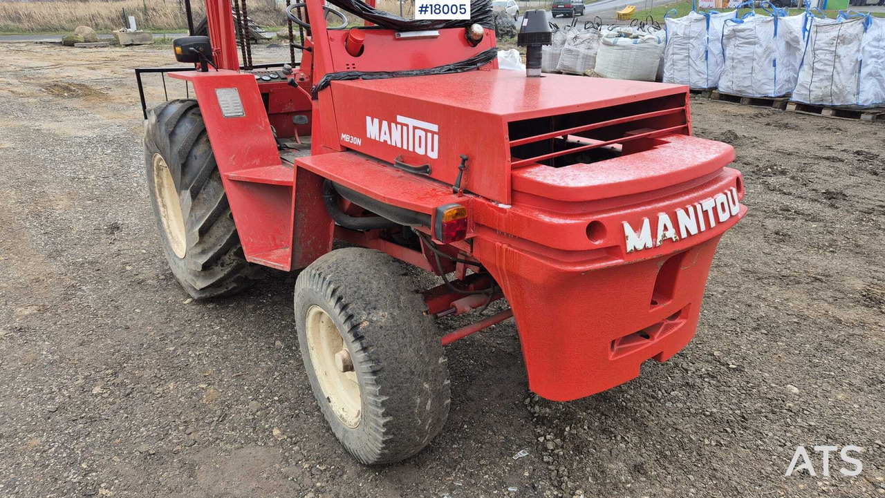 Chariot tout terrain Rough terrain forklift MANITOU MB 30N (1993): photos 11