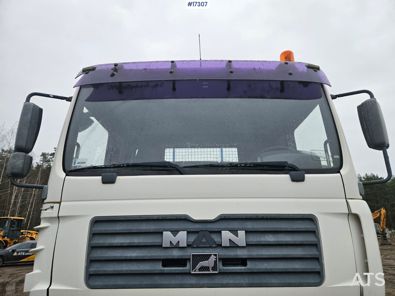 Three-axle tipper MAN TGA 26.410 FDK 6X4 (2004) - Camion benne: photos 3 Three-axle tipper MAN TGA 26.410 FDK 6X4 (2004) - Camion benne: photos 3