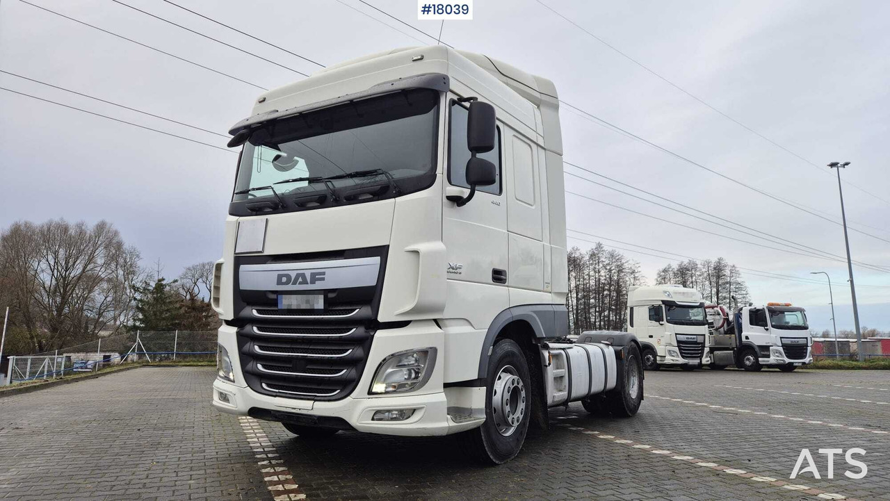 DAF XF 440 FT tractor unit (2017) Tipping hydraulics. - Tracteur routier: photos 2 DAF XF 440 FT tractor unit (2017) Tipping hydraulics. - Tracteur routier: photos 2