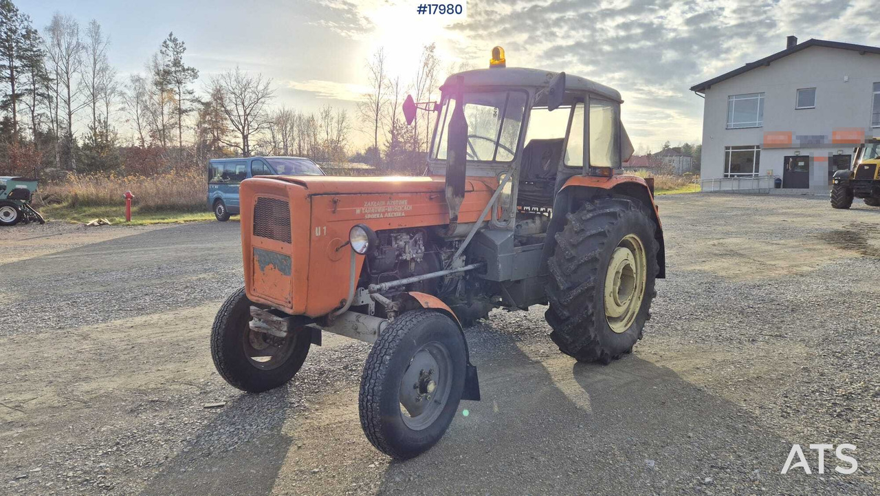URSUS C 360 agricultural tractor (1983) - Tracteur agricole: photos 3 URSUS C 360 agricultural tractor (1983) - Tracteur agricole: photos 3