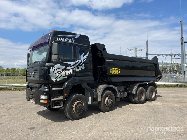 2006 MAN TGA41.430 8x8 Twin-Steer Sleeper T/A Dump Truck - Camion benne: photos 2 2006 MAN TGA41.430 8x8 Twin-Steer Sleeper T/A Dump Truck - Camion benne: photos 2